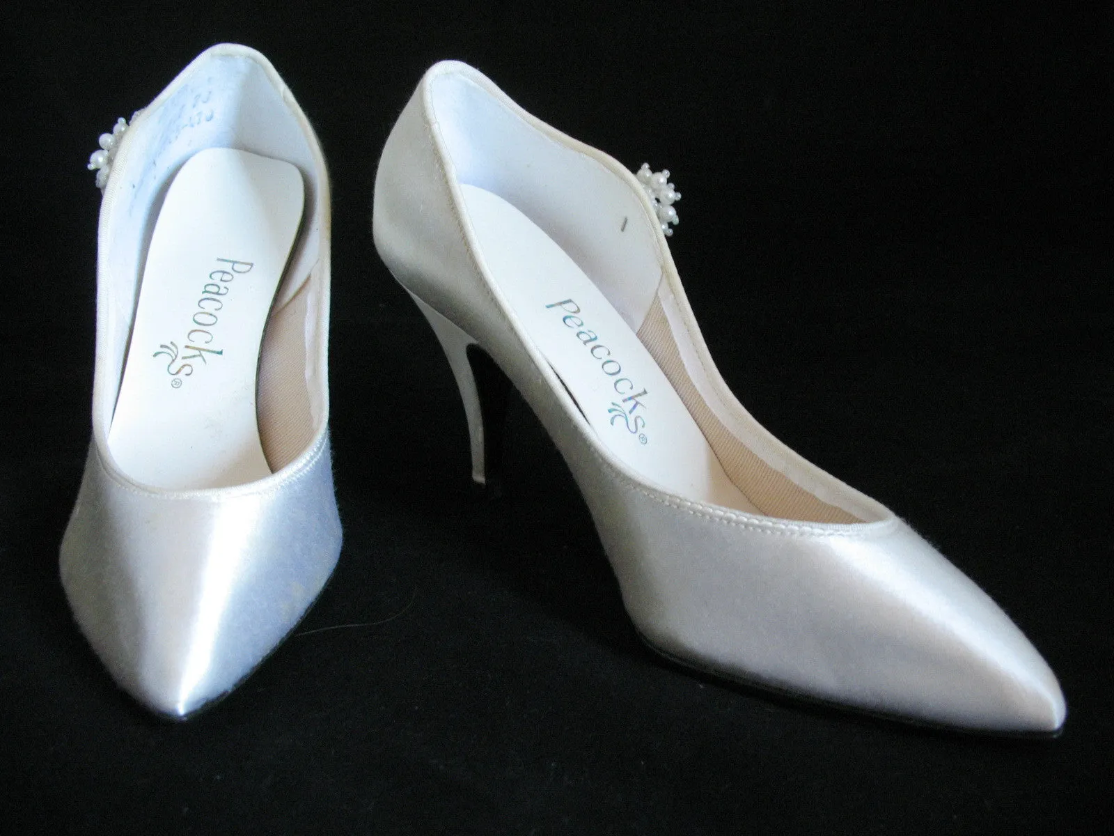 New Vintage Y2K 90s Peacocks Womens Pump Shoes High Heels Made USA Cream White
